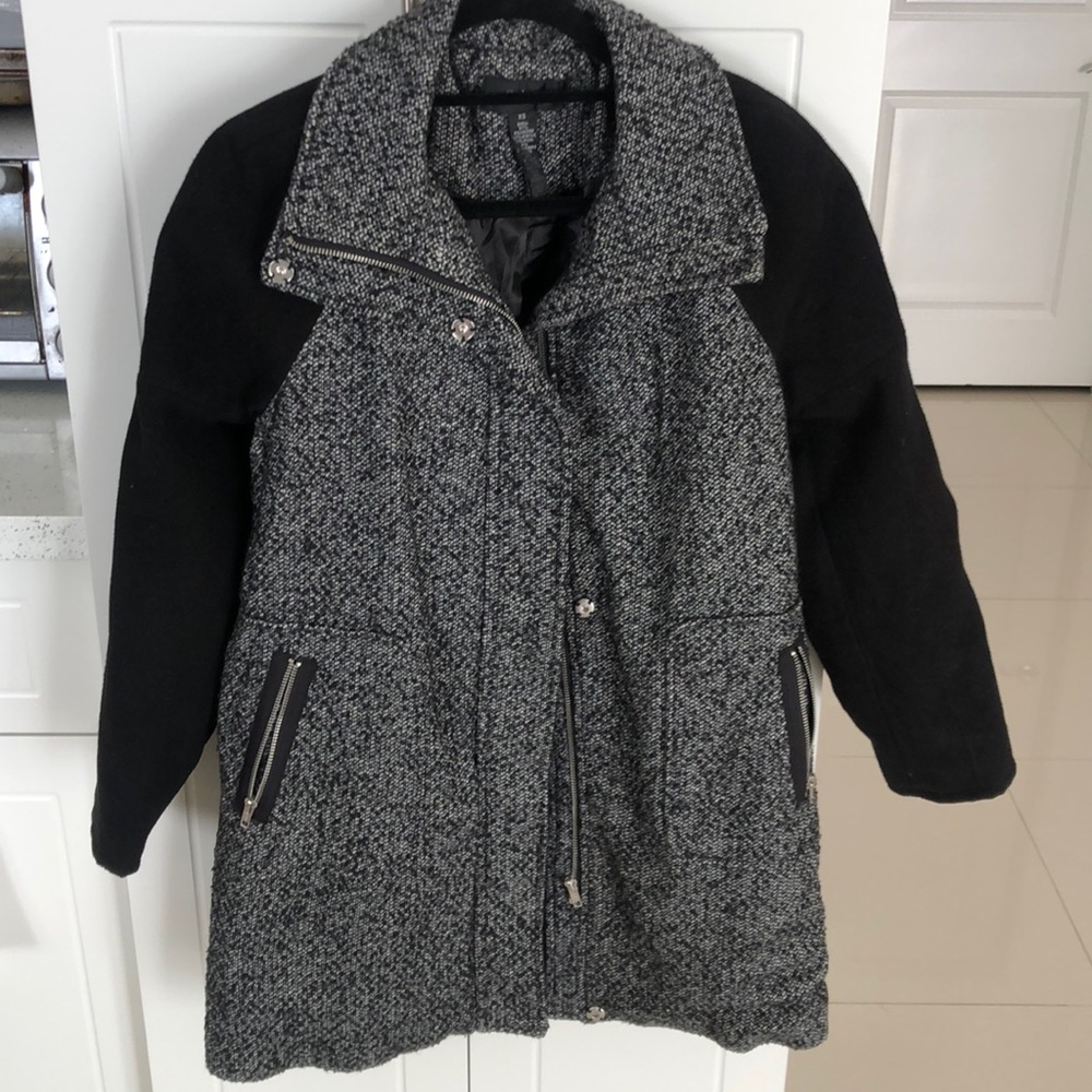 Style & Co Woman’s Coat jacket, Size XS, Black and Gray